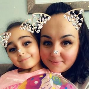 Meet your Posher, Carla